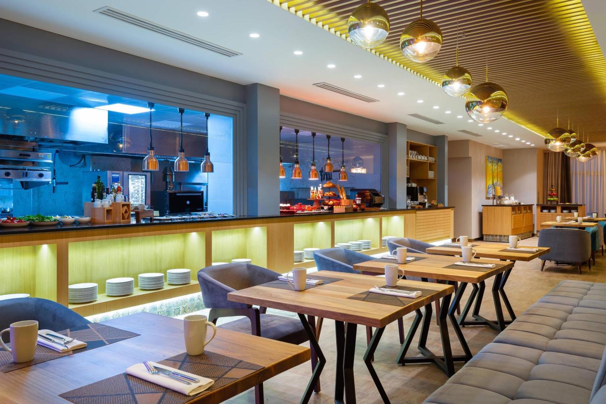 Hotel Courtyard By Marriott Taszkent Zewnętrze zdjęcie