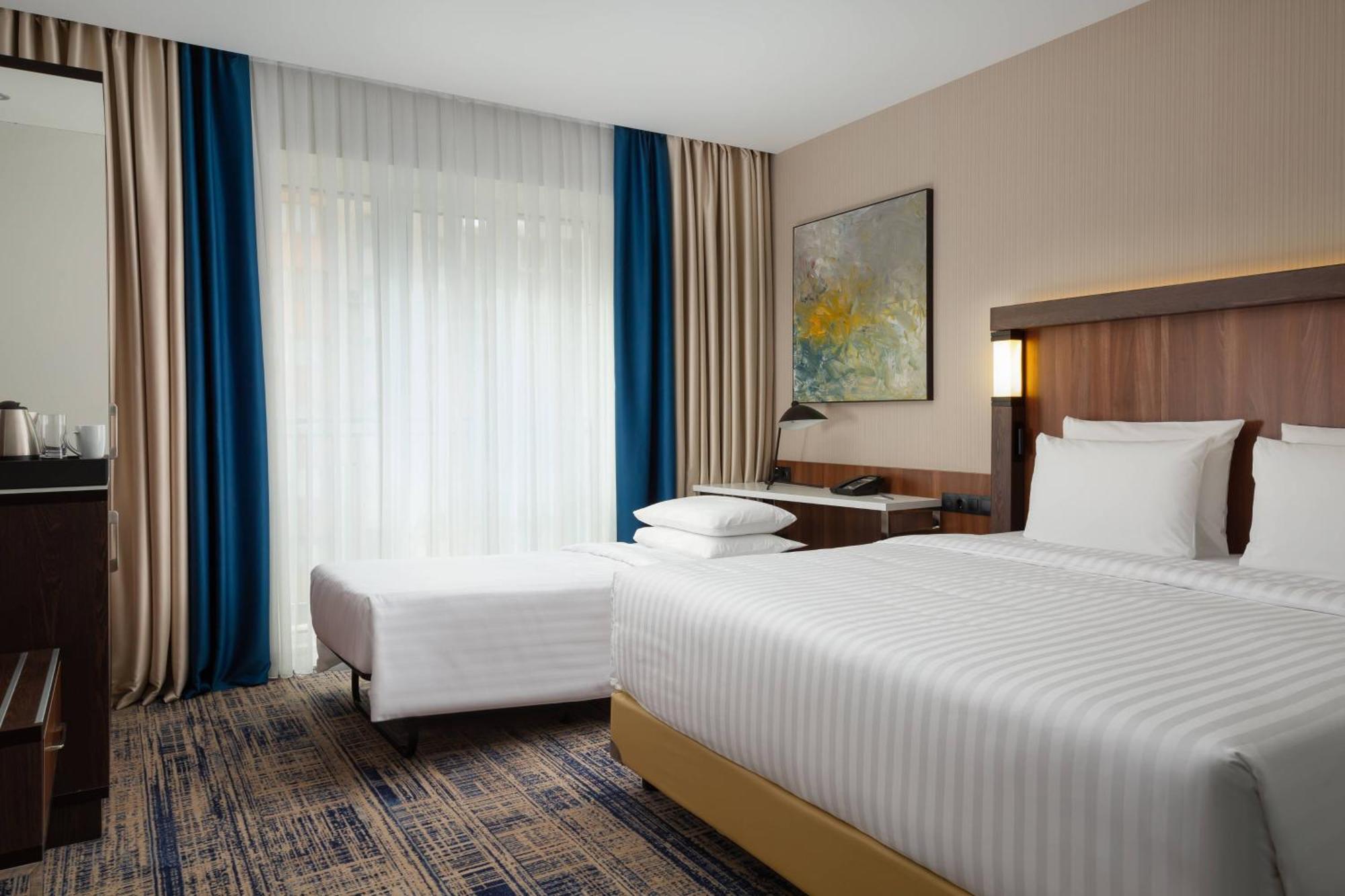 Hotel Courtyard By Marriott Taszkent Zewnętrze zdjęcie